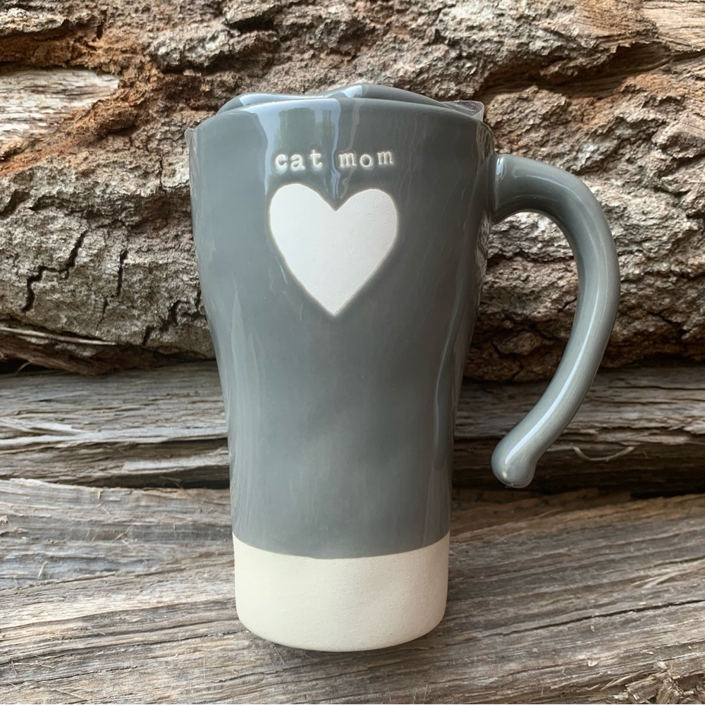 Gray Ceramic 'Cat Mom' Travel Mug w/ Lid | 12 fl oz. - Picture 7 of 7